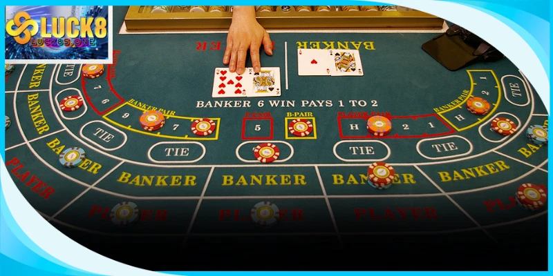 Giao diện bàn cược Baccarat Luck8 hiển thị điểm số các lá bài cực kỳ rõ ràng